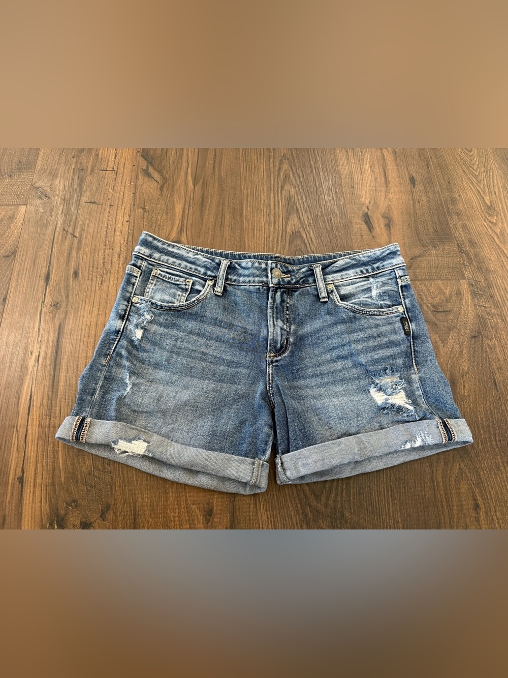 Silver Jeans Co Boyfriend Shorts Size 29 Distressed Cuffed